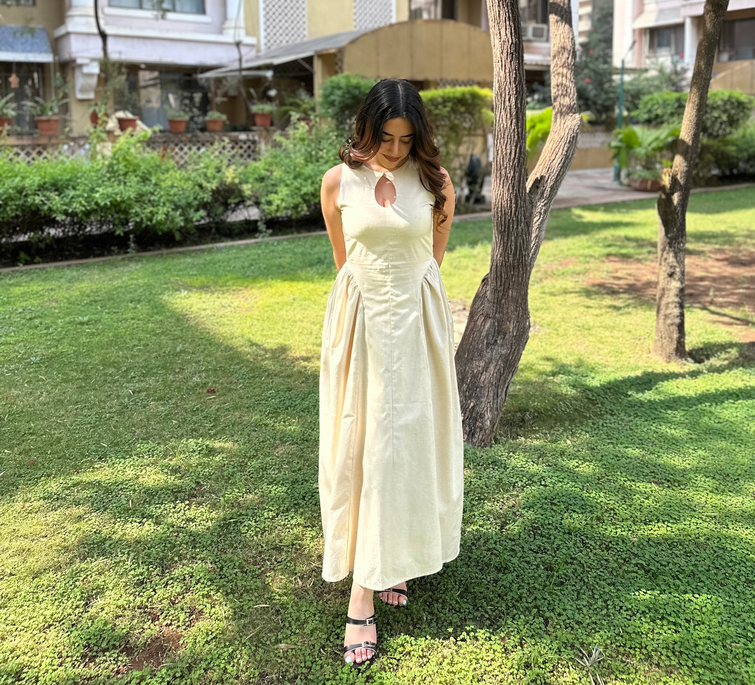 Anyra Flex Gathered Maxi Dress