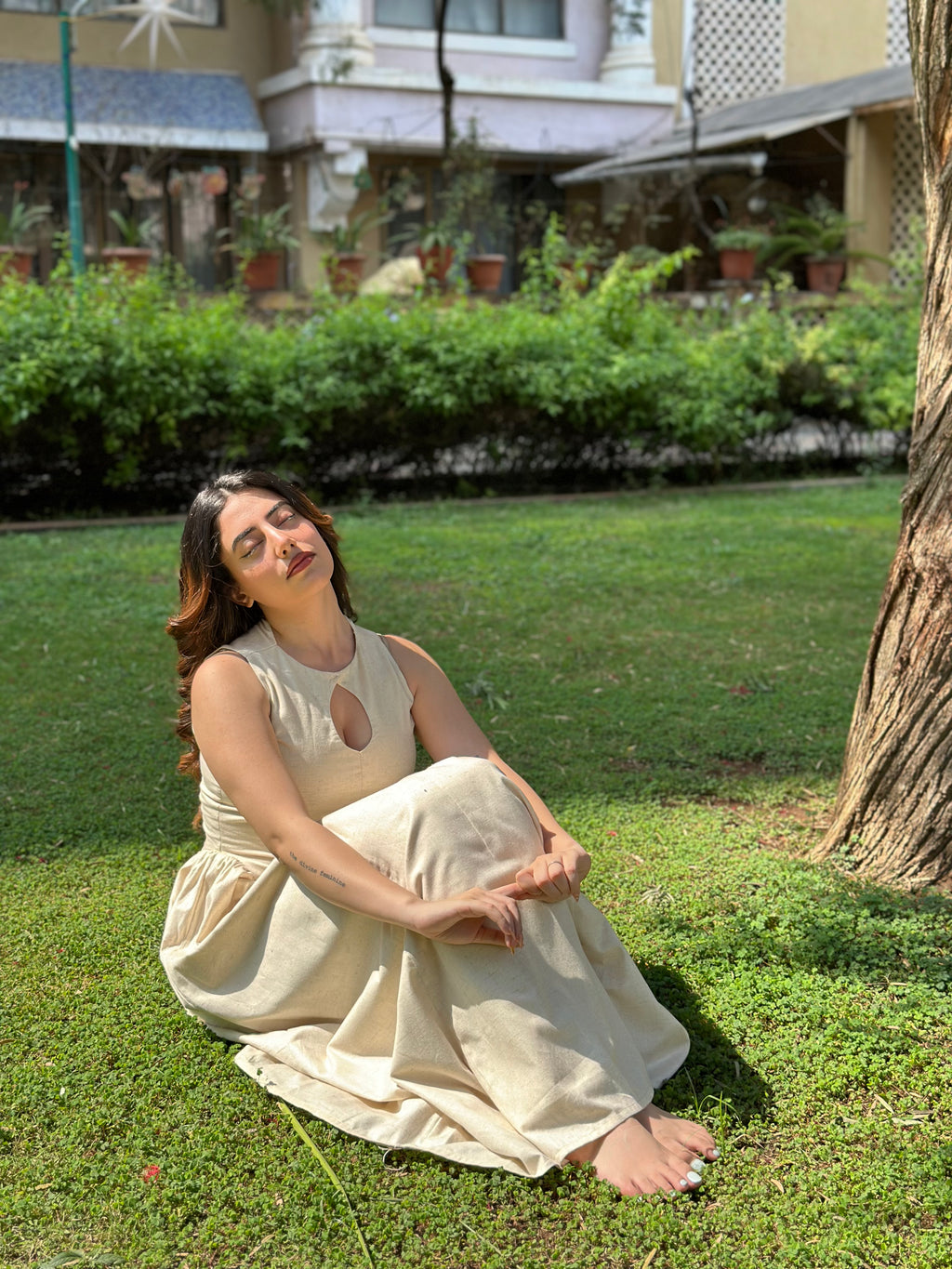 Anyra Flex Gathered Maxi Dress